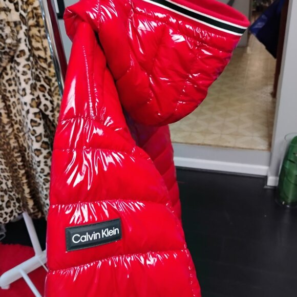 Calvin Klein Red Puffer Jacket | Size L | Water Resistant | Hooded - Picture 3 of 6